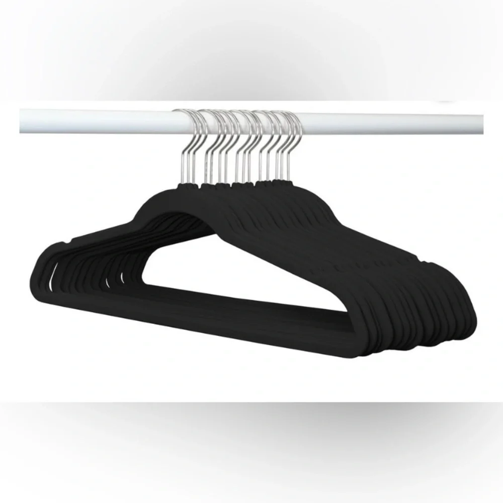 Black Velvet Hangers Set 15